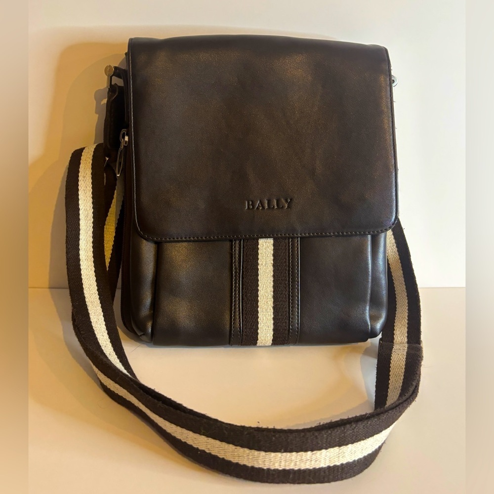 Bally Brown Messenger Mens/Womens Bag